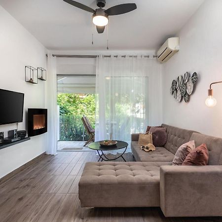 Mystique 2 Bd Aparment By Blupine Apartment Atena Exterior foto