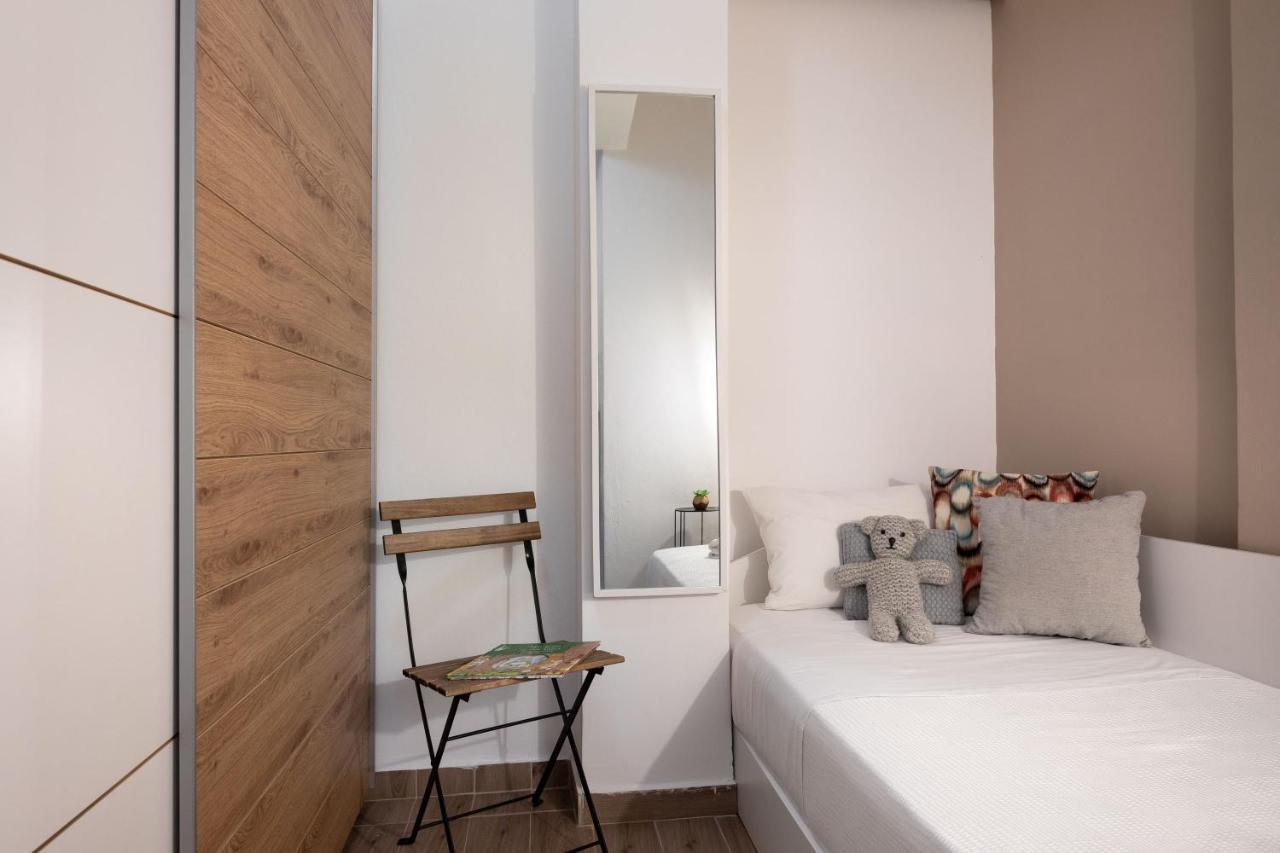 Mystique 2 Bd Aparment By Blupine Apartment Atena Exterior foto